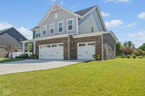 Exterior - 2701 Dorset Dr, Plainfield, IN 46168 photo 2 of 6