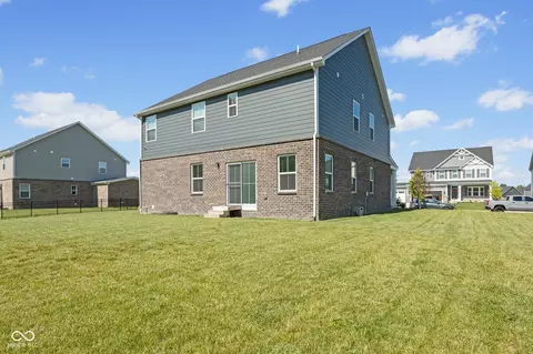 Exterior - 2701 Dorset Dr, Plainfield, IN 46168 photo 4 of 6