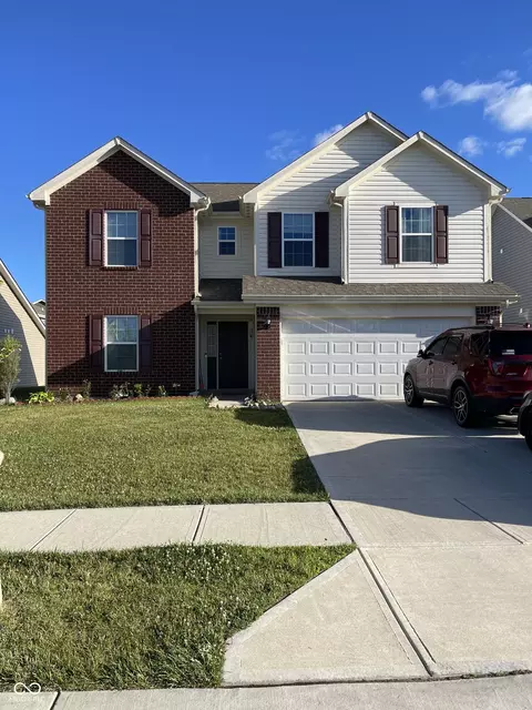 657 Albermarle Dr, Pittsboro, IN 46167