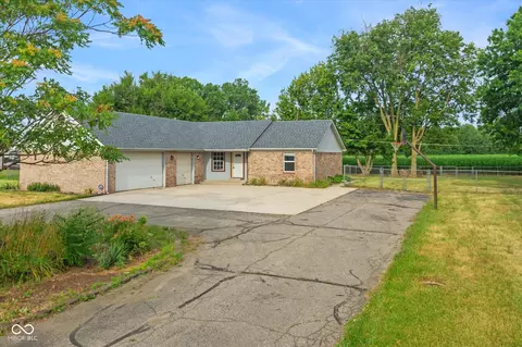 2140 Danbury Dr, Indianapolis, IN 46231