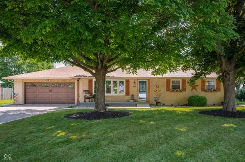 5526 Idella St, Anderson, IN 46013