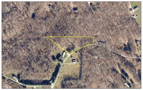 61 Deer Run Dr, Spencer, IN 47460