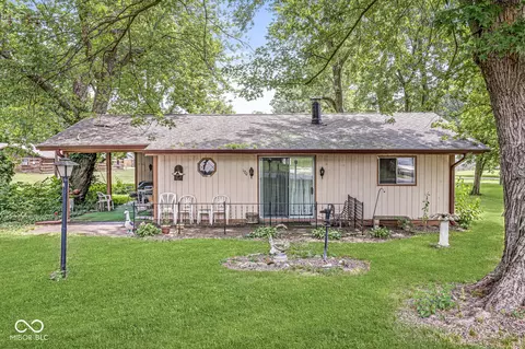 120 Nakomis St, Noblesville, IN 46062