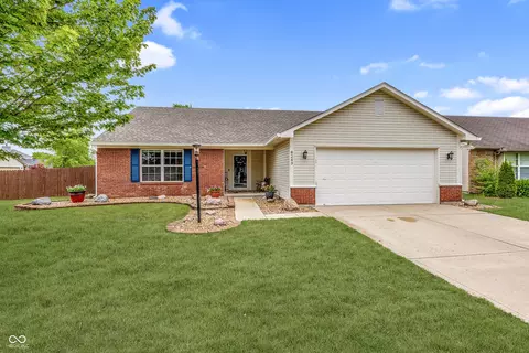 8243 Amarillo Dr, Indianapolis, IN 46237