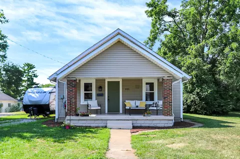 2121 Indiana Ave, Columbus, IN 47201