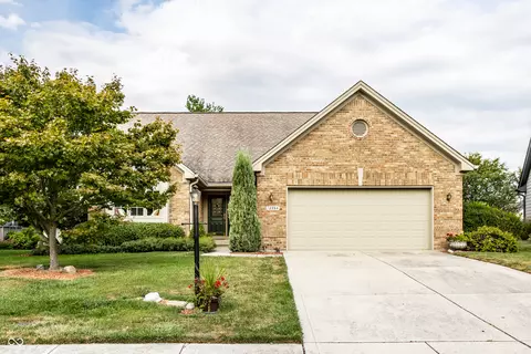 12064 Clubhouse Dr, Fishers, IN 46038