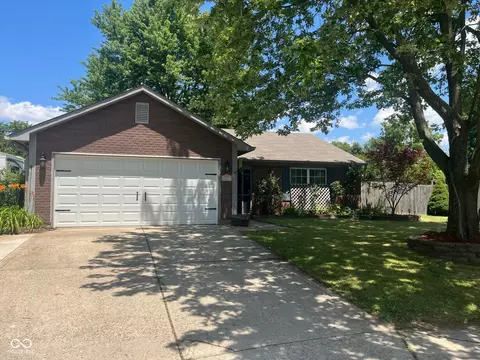 4227 Knollwood Ct, Franklin, IN 46131