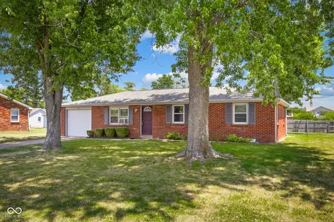 241 Weid Ct, Columbus, IN 47201
