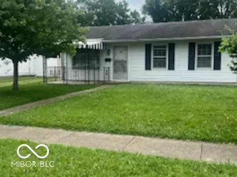 705 Eberhart Dr, Shelbyville, IN 46176