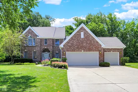 4535 Sunflower Ct, Zionsville, IN 46077