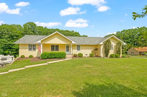 3598 Rembrandt Dr, Martinsville, IN 46151