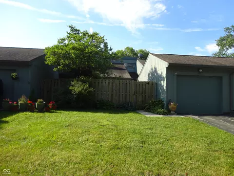 4977 Hawthorne Way E, Avon, IN 46123