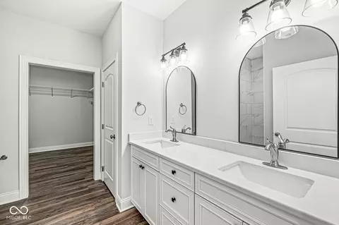 Bath - 318 Bay Ridge Dr, Pendleton, IN 46064 photo 1 of 3