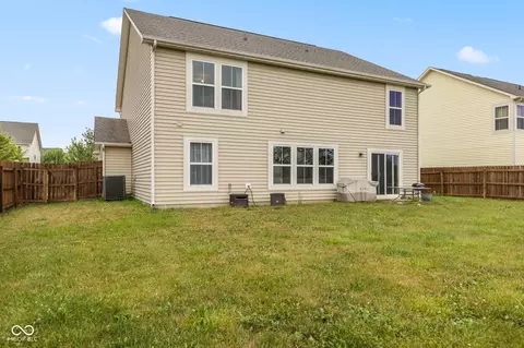 Exterior - 2477 Solidago Dr, Plainfield, IN 46168 photo 4 of 5