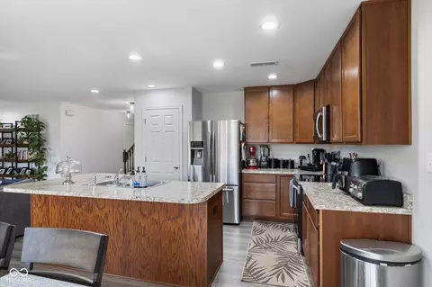 Kitchen - 2477 Solidago Dr, Plainfield, IN 46168 photo 2 of 3