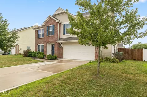 Exterior - 2477 Solidago Dr, Plainfield, IN 46168 photo 2 of 5