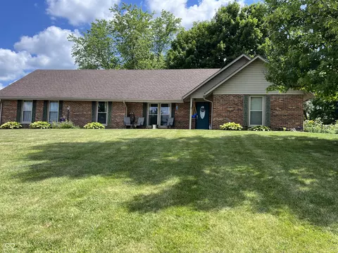 15 Schricker Ct, Batesville, IN 47006