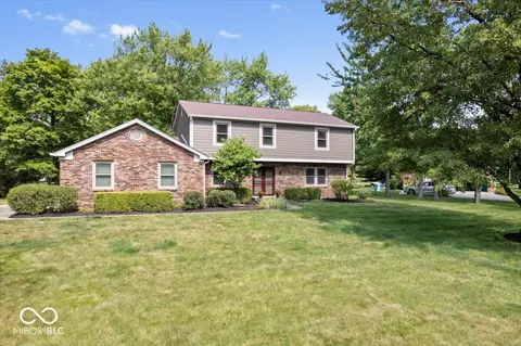 10818 Lakeview Dr, Carmel, IN 46033