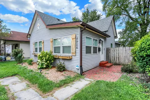 5206 E Walnut St, Indianapolis, IN 46219