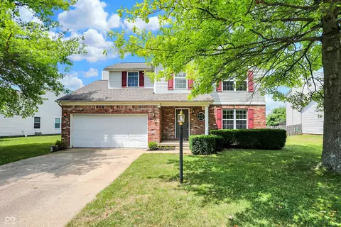 14550 Dublin Dr, Carmel, IN 46033