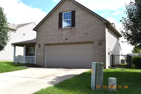 10743 Snowdrop Way, Indianapolis, IN 46235