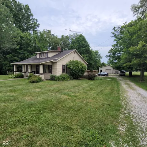 12 Sunset Dr, Greencastle, IN 46135