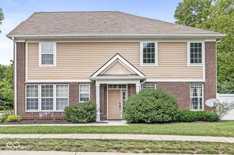 5701 Brownstone Dr, Indianapolis, IN 46220