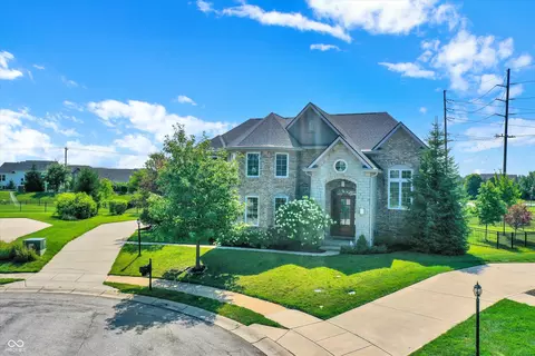 2929 Post Oak Ct, Westfield, IN 46074