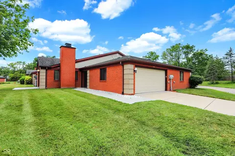 2092 Oak Run Ct, Indianapolis, IN 46260