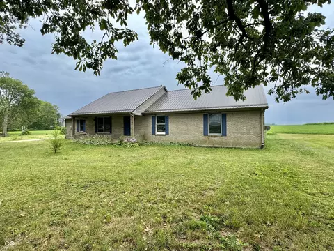 7295 E Us Highway 36, Rockville, IN 47872