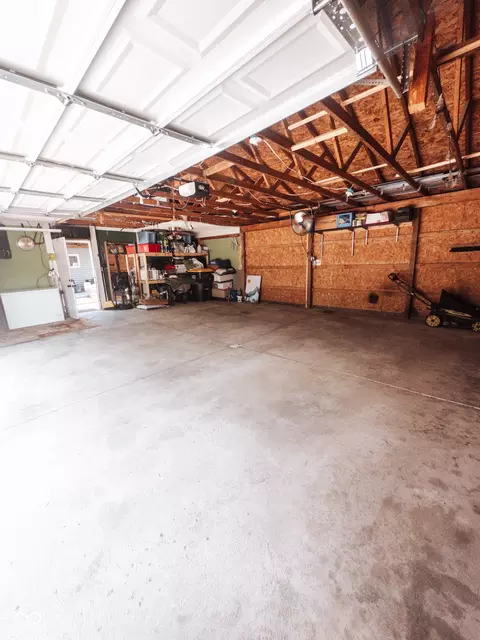 314 E High St, Pendleton, IN 46064 photo 19