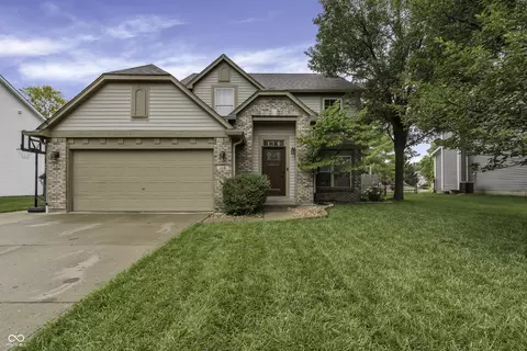 1119 Wyngate Cir, Greenwood, IN 46143