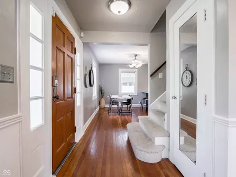 Entry Way - 709 E Main St, Plainfield, IN 46168 photo 2 of 5