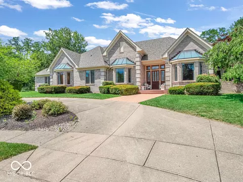 6062 Deer Cross Pl, Greenwood, IN 46143