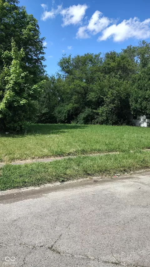 9414 Conried Dr, Indianapolis, IN 46235