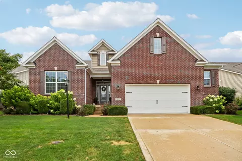 6202 Burleigh Pl, Noblesville, IN 46062