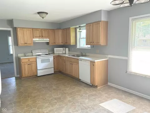 1365 Hope Dr, Avon, IN 46123 photo 8