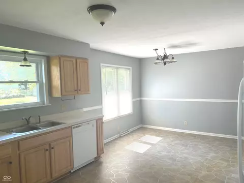 1365 Hope Dr, Avon, IN 46123 photo 11