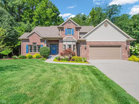607 Ridgeway Ct, Crawfordsville, IN 47933