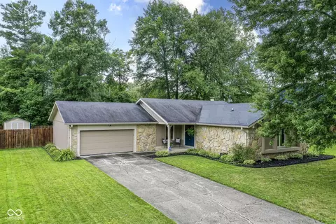 8407 Tanager Ln, Indianapolis, IN 46256