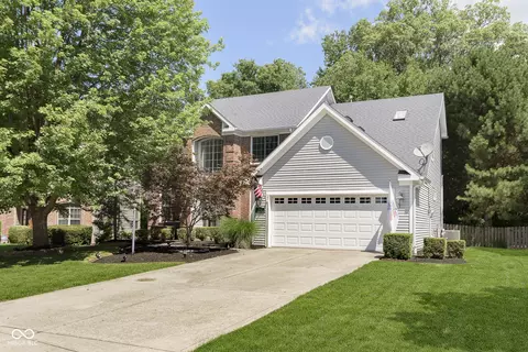 10430 Fox Creek Ln, Fishers, IN 46037