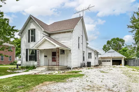 1708 S E St, Elwood, IN 46036
