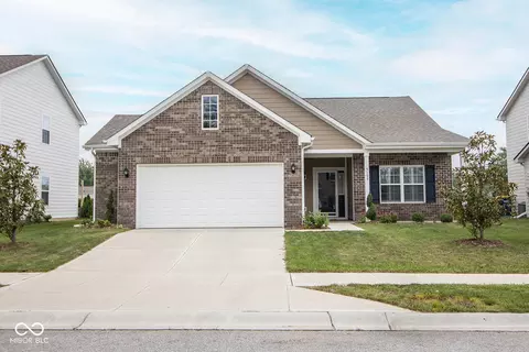 5189 Arryne Dr S, Noblesville, IN 46062
