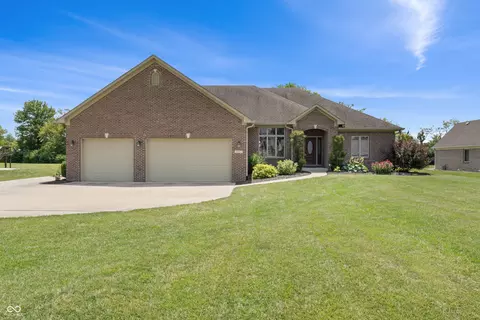8853 Prairie Trl, Avon, IN 46123