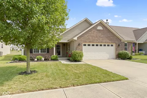 924 Ogala Dr, Westfield, IN 46074