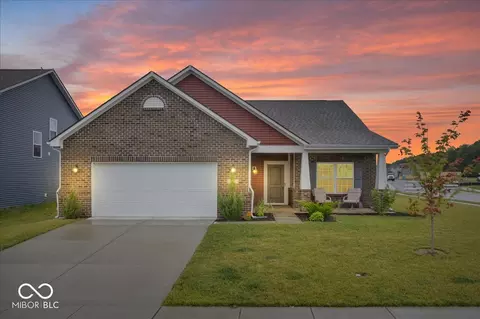 747 Jefferson Park Dr, Pittsboro, IN 46167