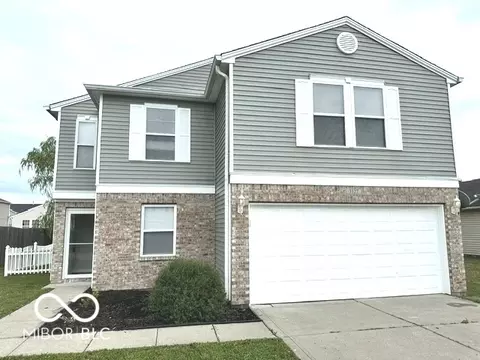 3127 Black Forest Ln, Indianapolis, IN 46239