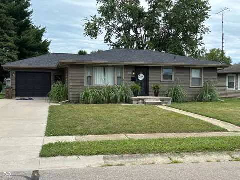 385 S Brooks St, Columbus, IN 47201