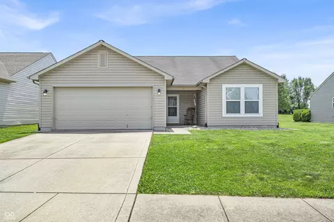 6365 Green Grass Ln, Whitestown, IN 46075