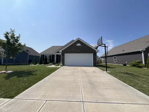6643 Laurelwood Dr, Pendleton, IN 46064